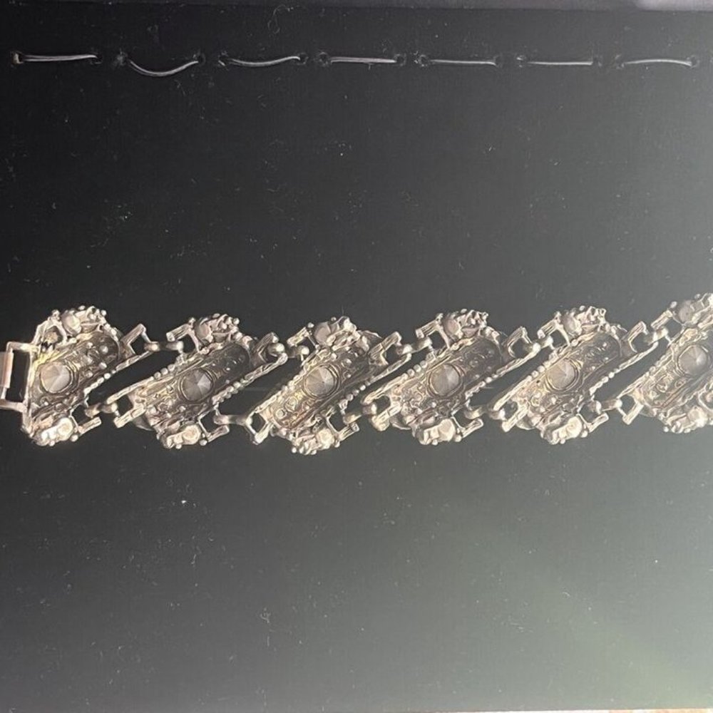Juliana DeLizza & Elster Aurora Borealis Encrusted Chunky Gunmetal Bracelet - Picture 9 of 12
